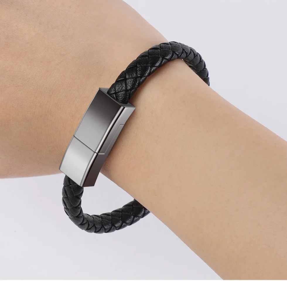 Stylisches Ladearmband – Schnellladen für iPhone & Android